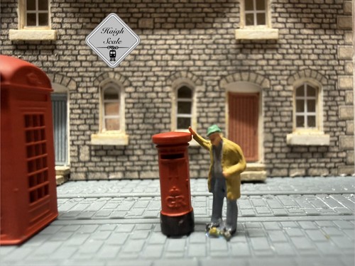 Gauge post box - post,