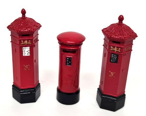 Post boxes royal mail - post, uk